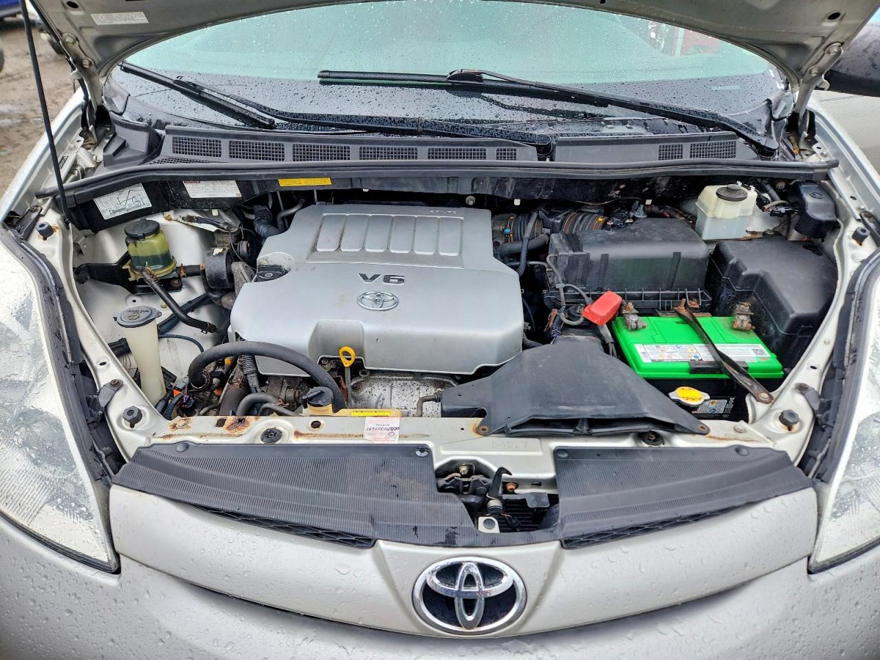 Toyota Sienna Le
