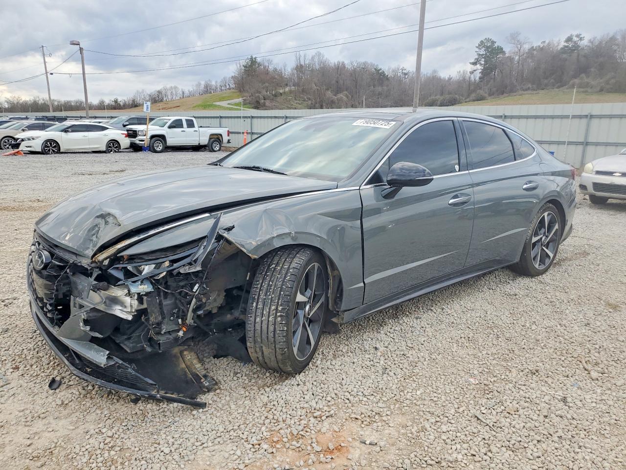 Salvage Hyundai SONATA Image