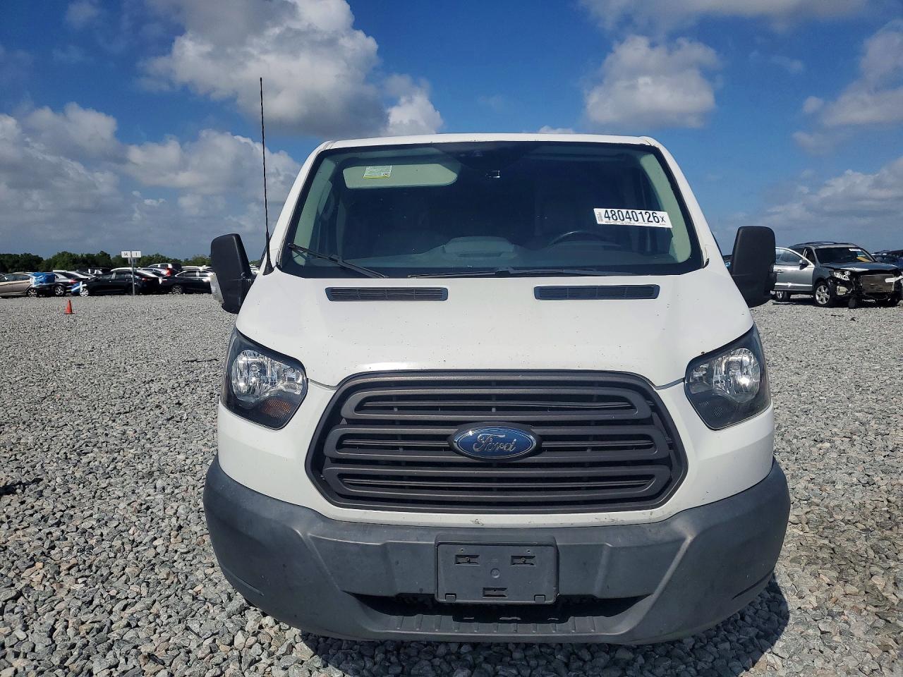 Ford Transit T-250