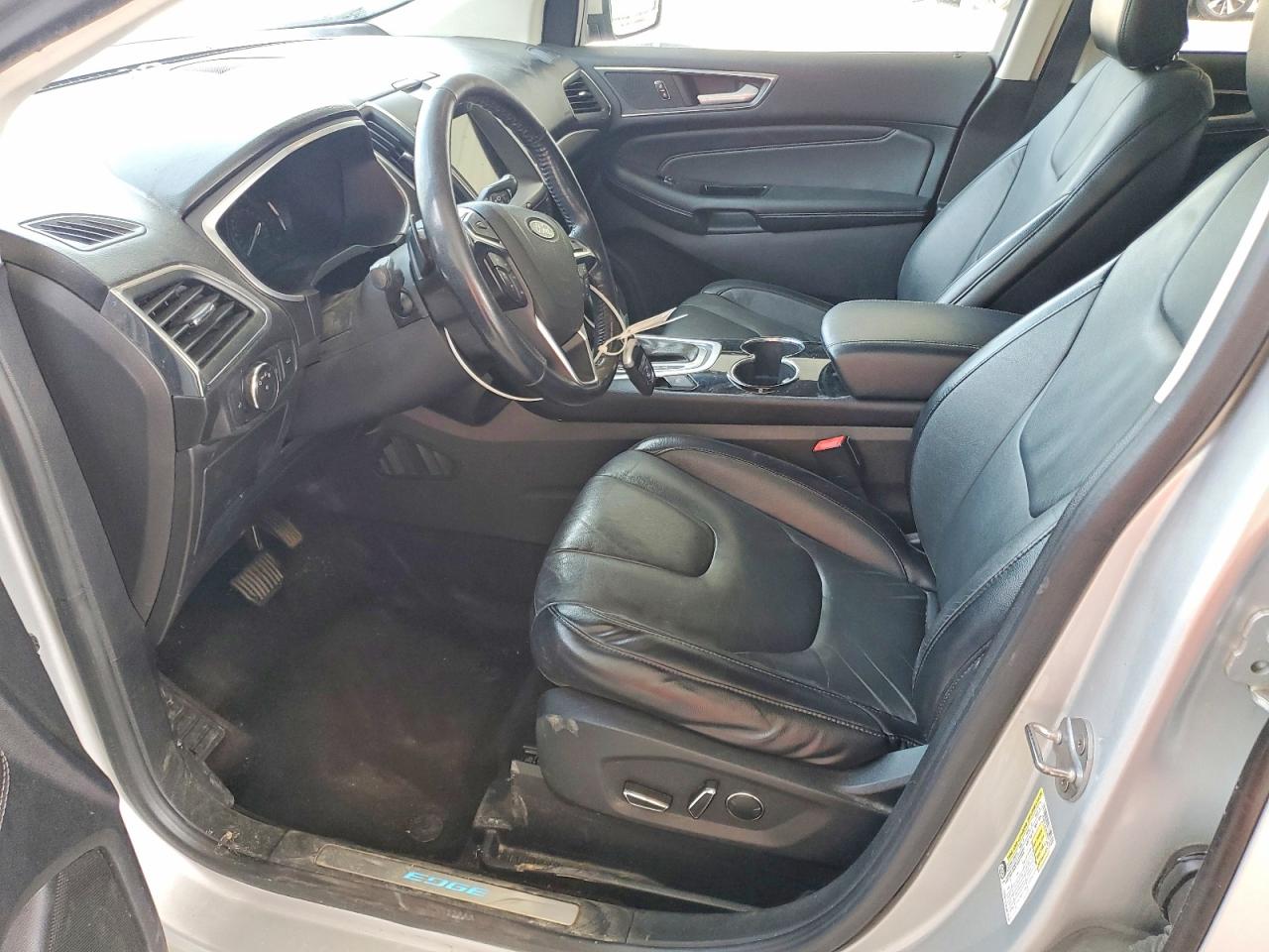 Ford Edge Titanium