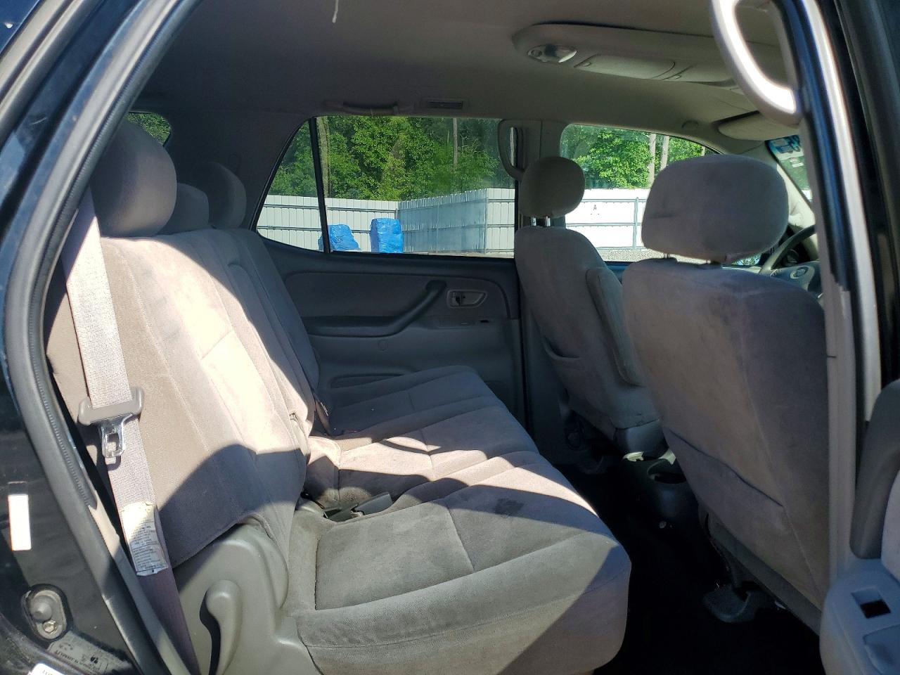Toyota Sequoia Sr5