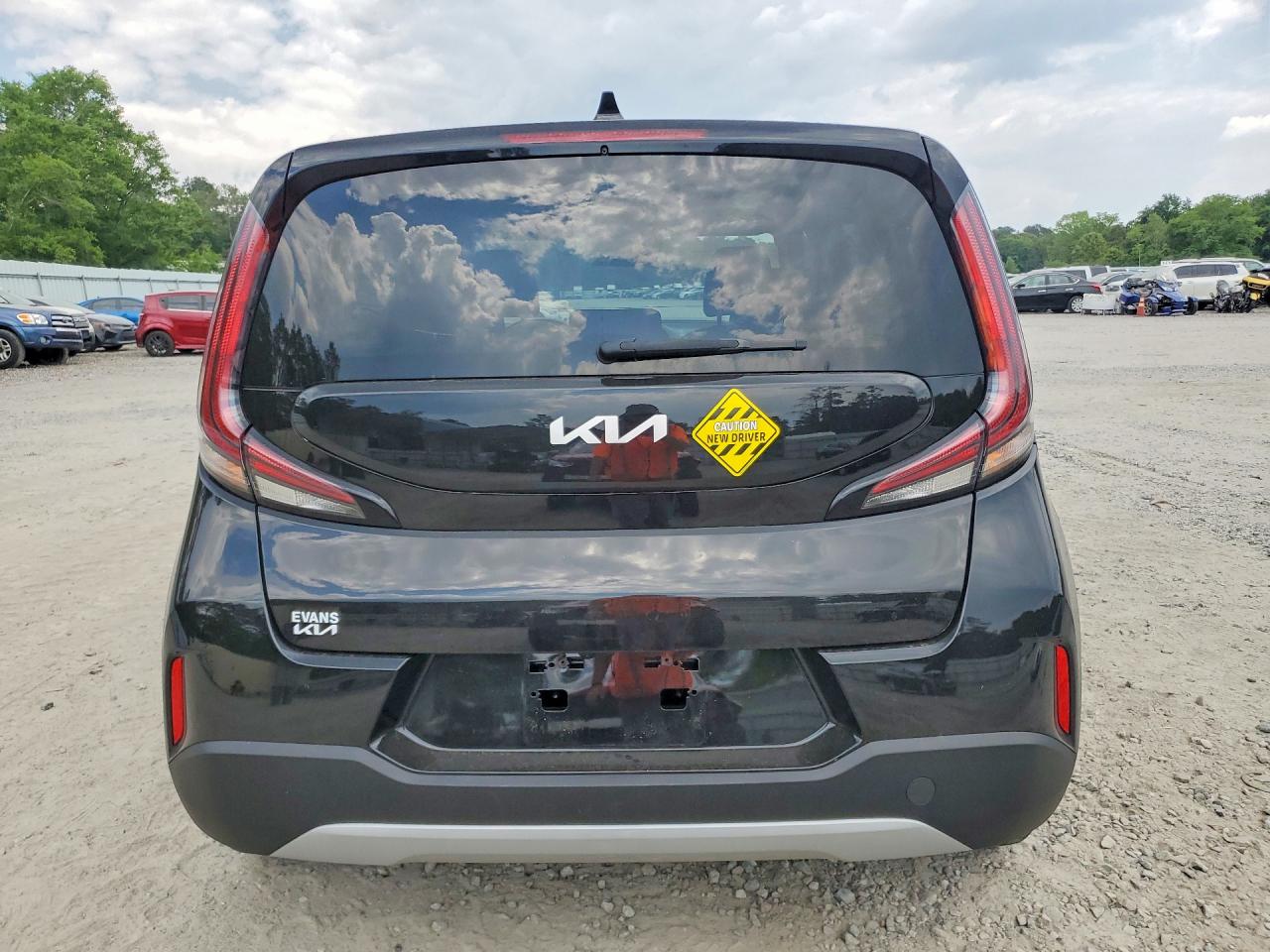 Kia Soul Lx