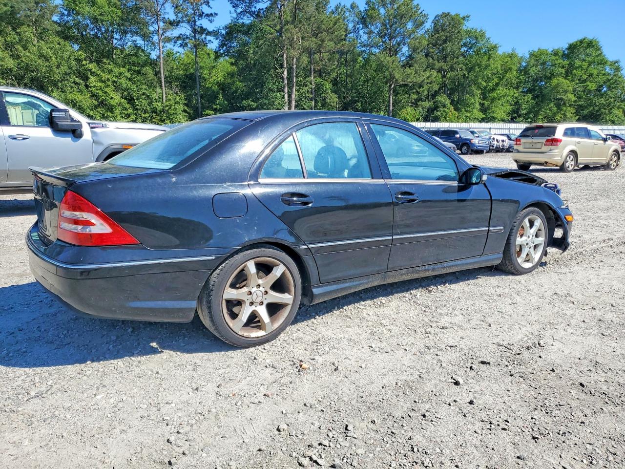 Mercedes-Benz C-Class 230