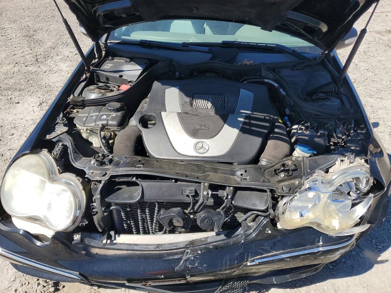 Mercedes-Benz C-Class 230