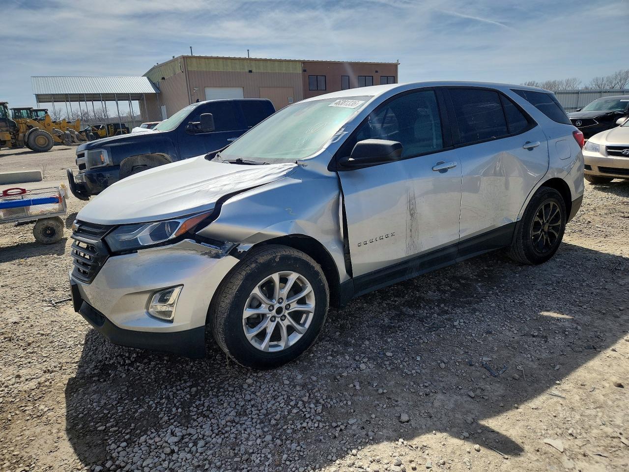 Salvage Chevrolet Equinox Image