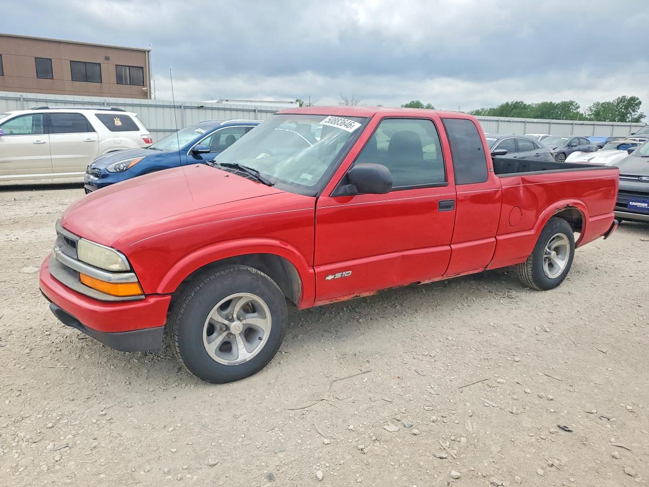 Salvage Chevrolet S-10 Image