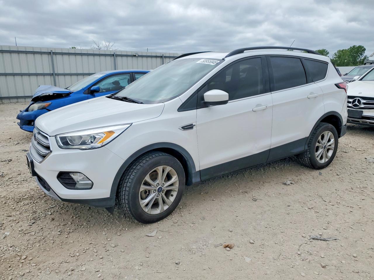 Salvage Ford Escape Image