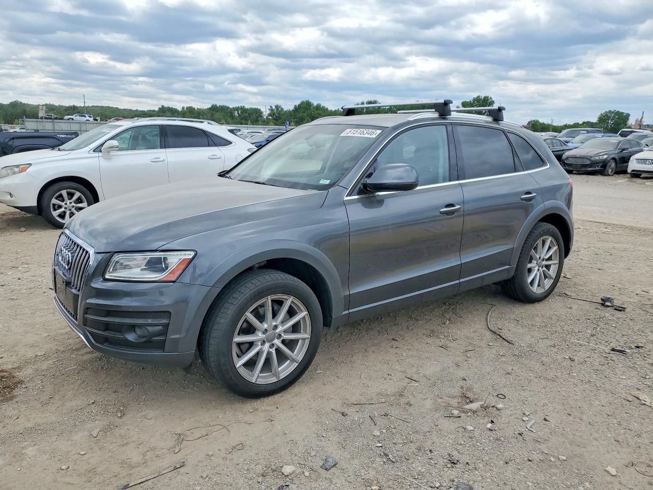Salvage Audi Q5 Image