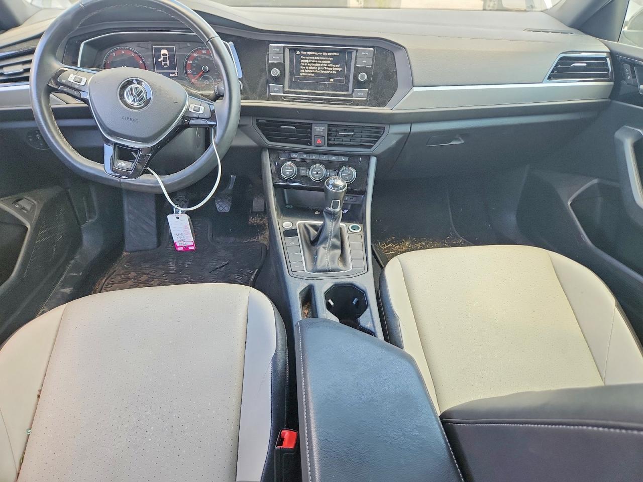 Volkswagen Jetta S