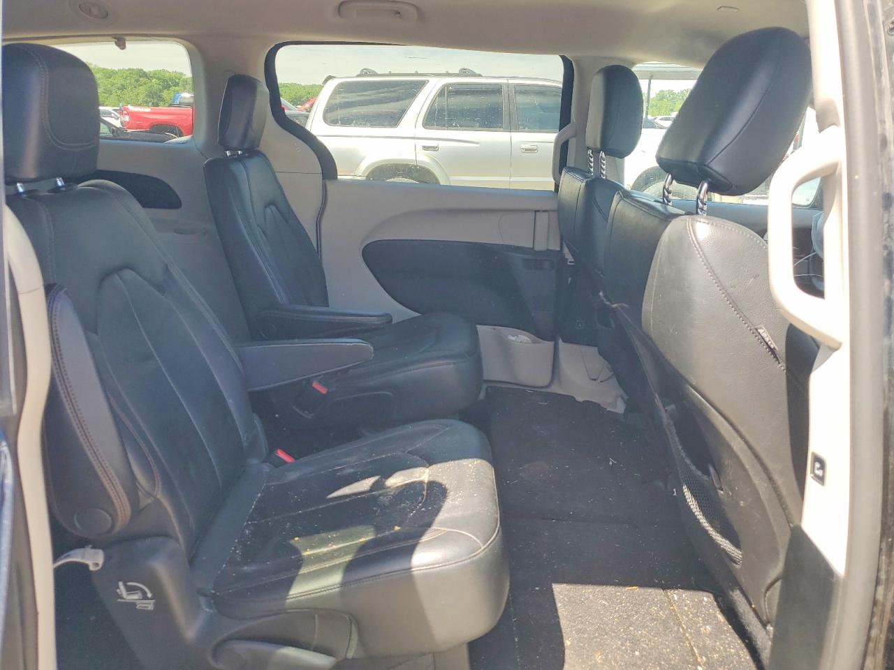 Chrysler Pacifica Touring L