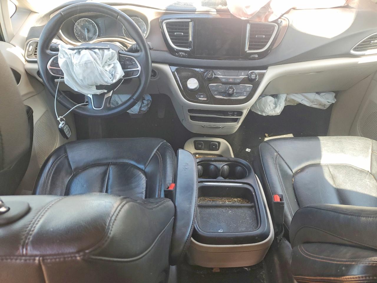 Chrysler Pacifica Touring L