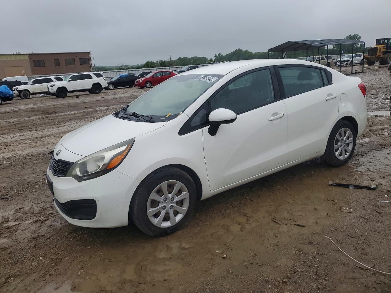 Salvage Kia Rio Image