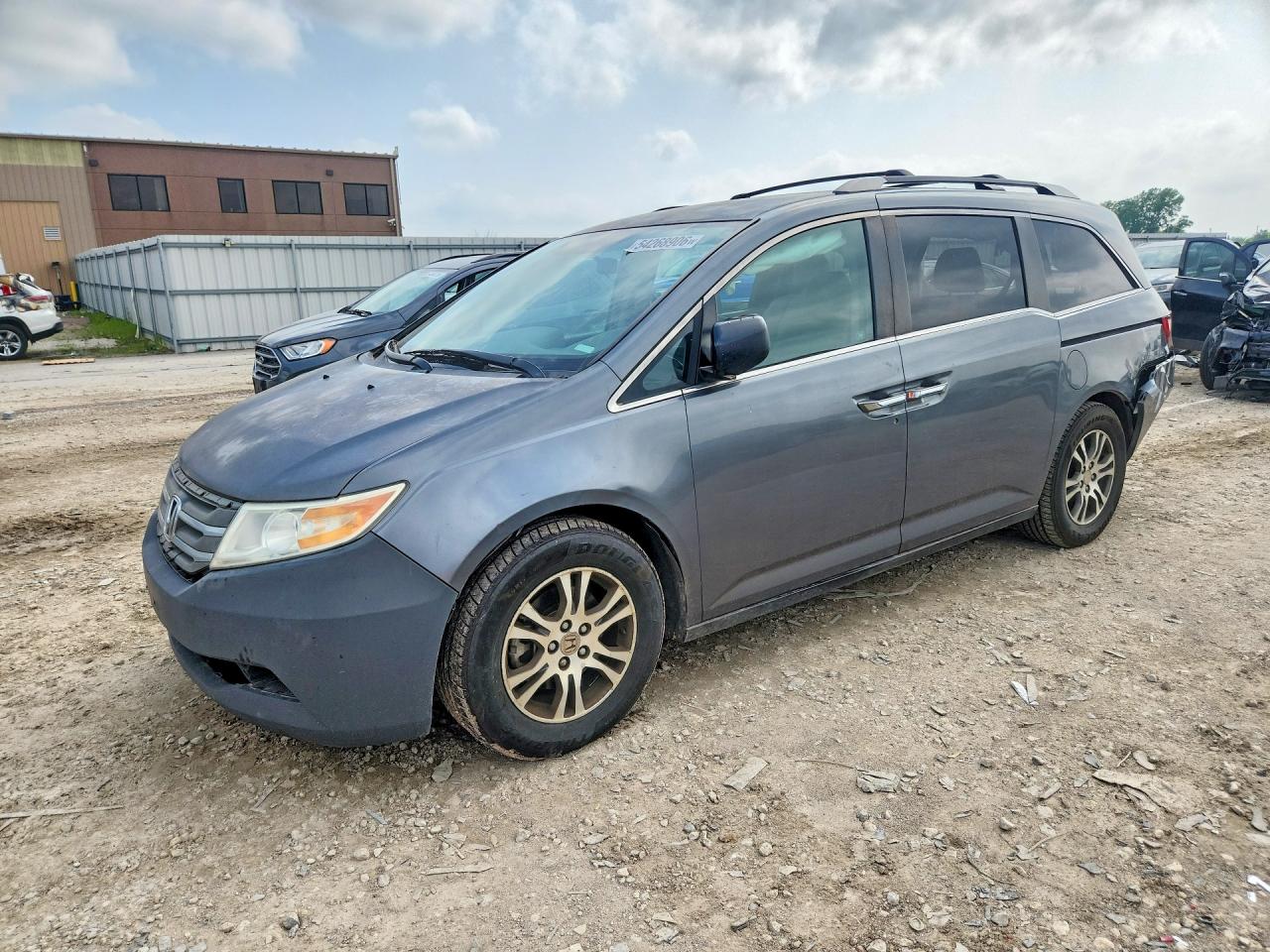 Salvage Honda Odyssey Image