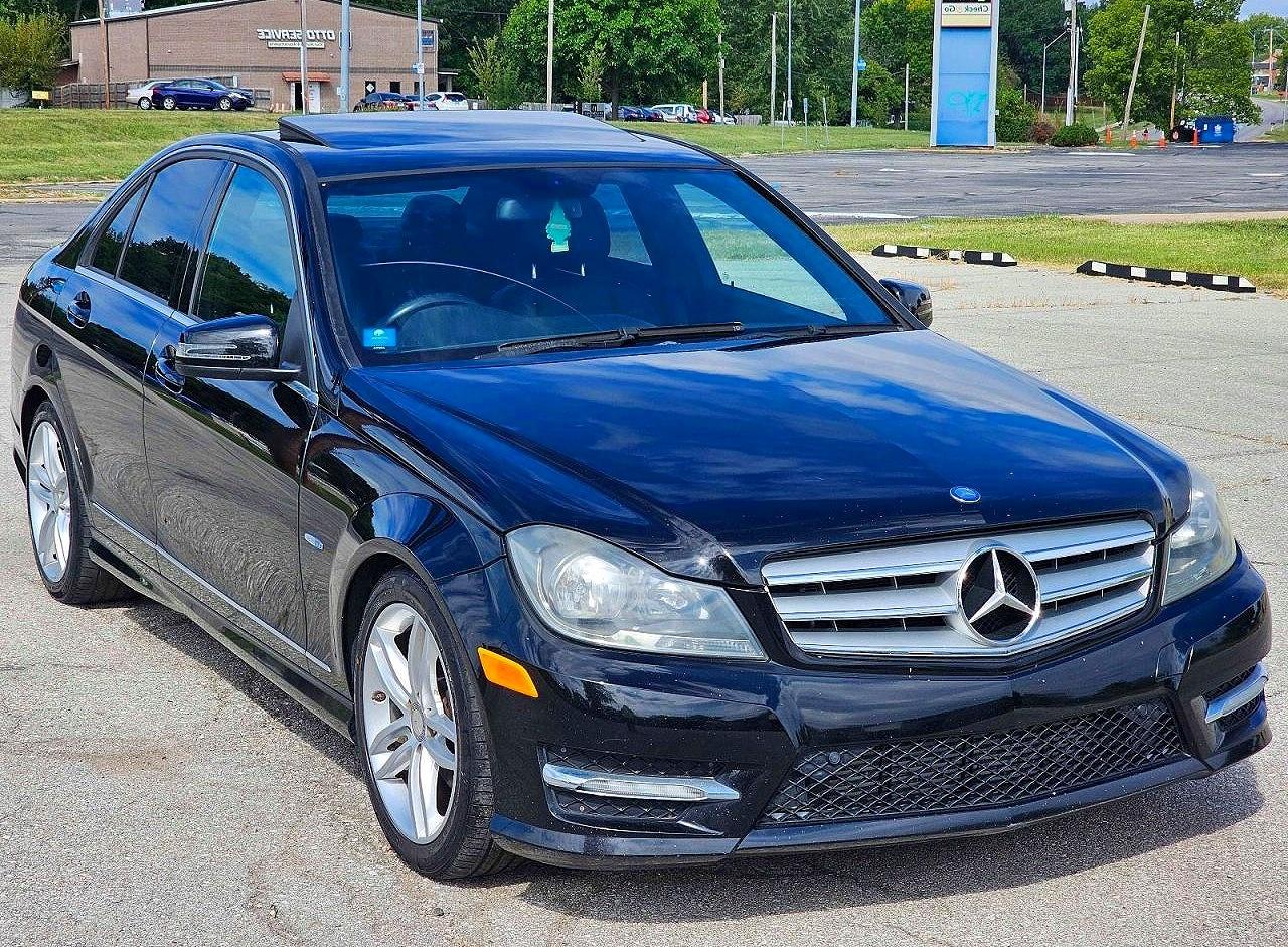 Salvage Mercedes-Benz C-Class Image