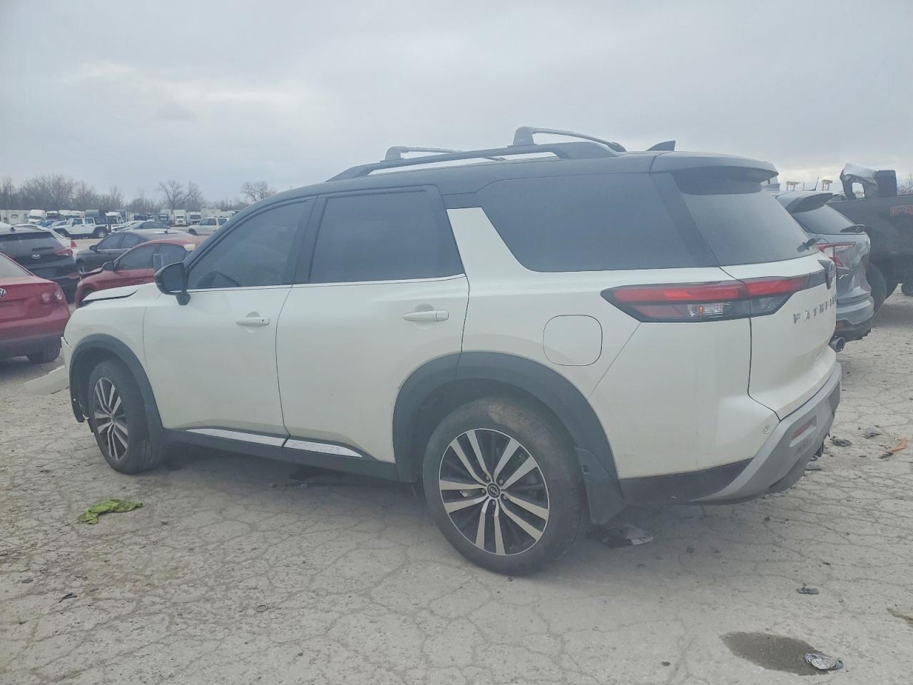 Nissan Pathfinder Platinum