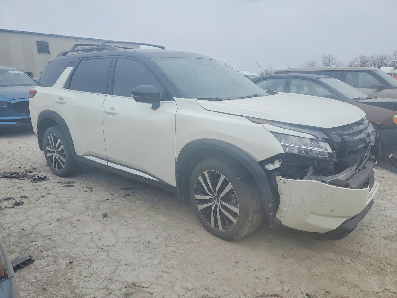 Nissan Pathfinder Platinum