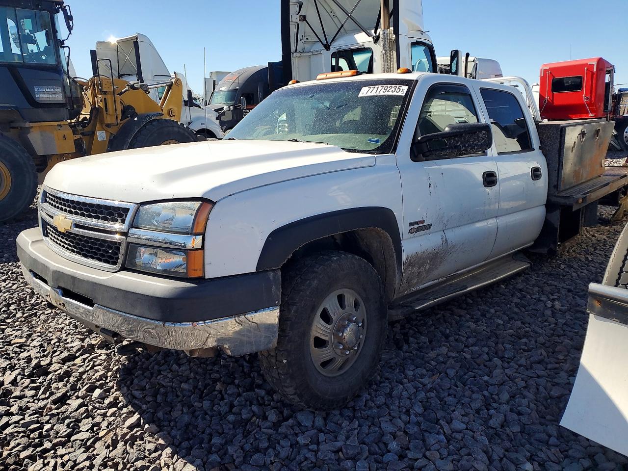 Salvage Chevrolet Silverado Image