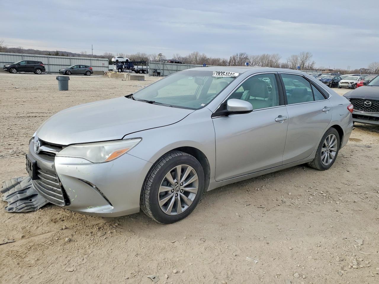Salvage Toyota Camry Image