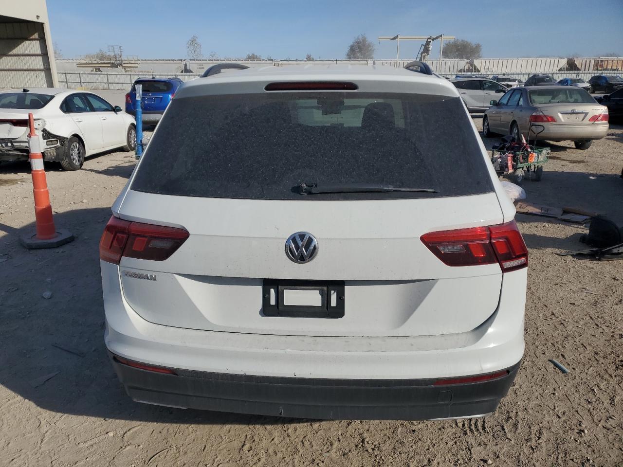 Volkswagen Tiguan S