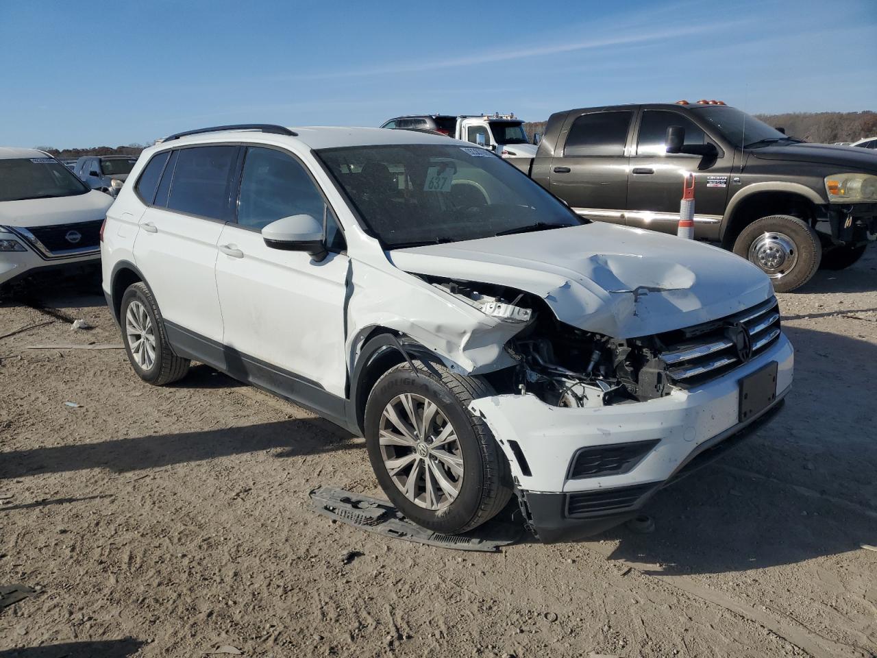 Volkswagen Tiguan S