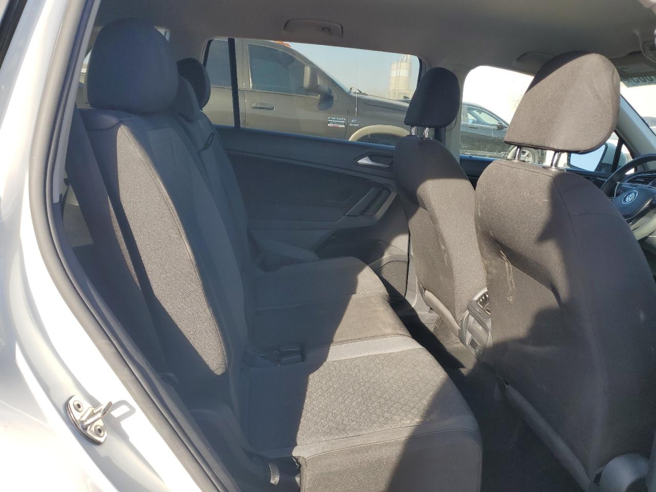 Volkswagen Tiguan S