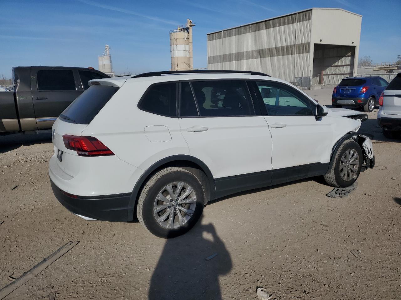 Volkswagen Tiguan S