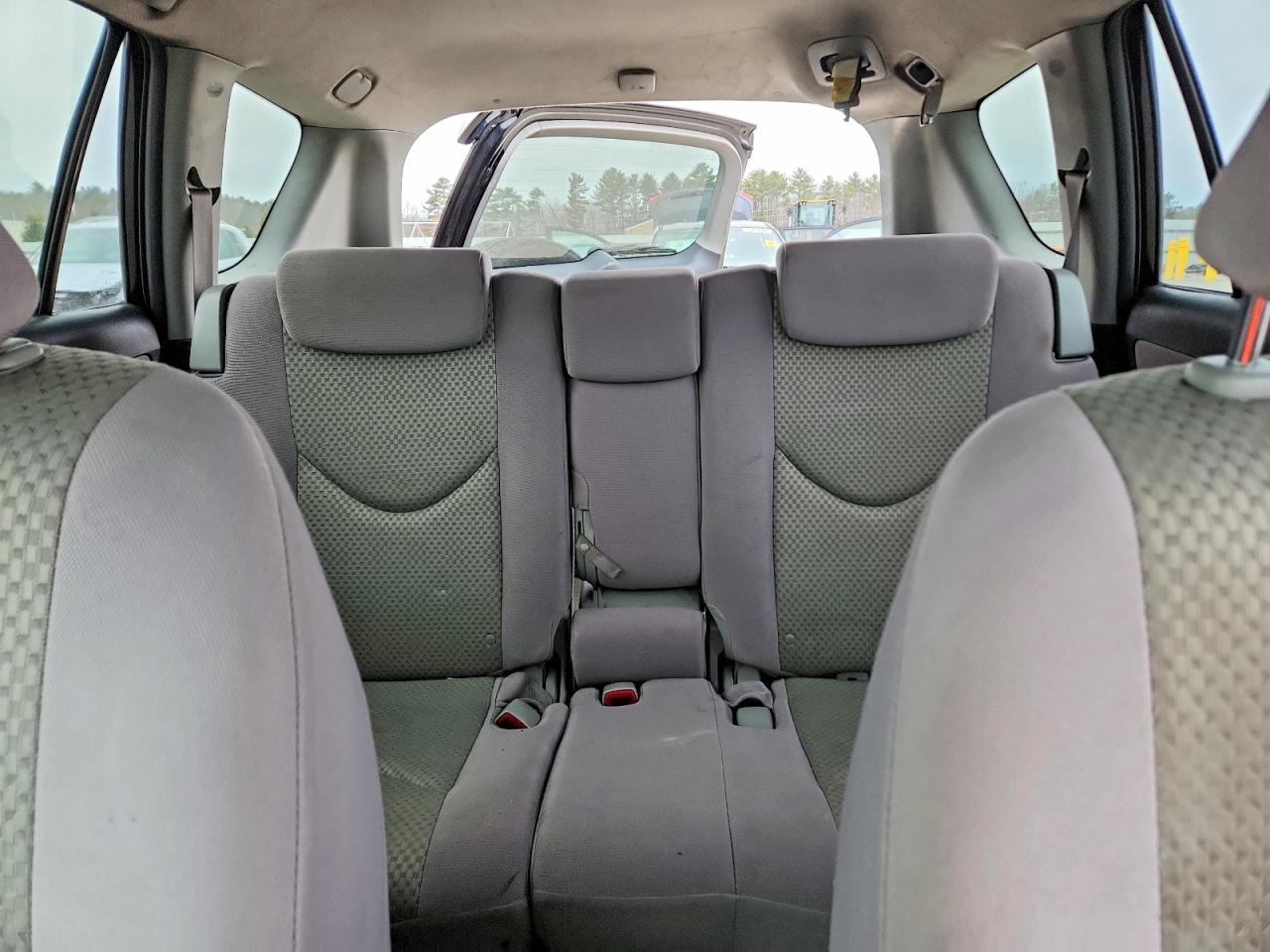 Toyota RAV4 Base