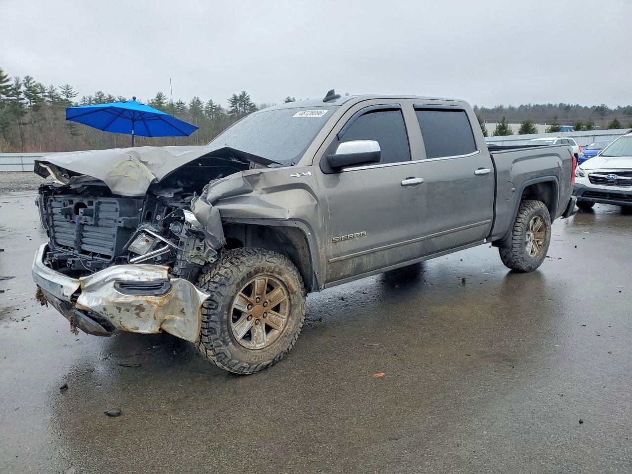 Salvage GMC Sierra Image