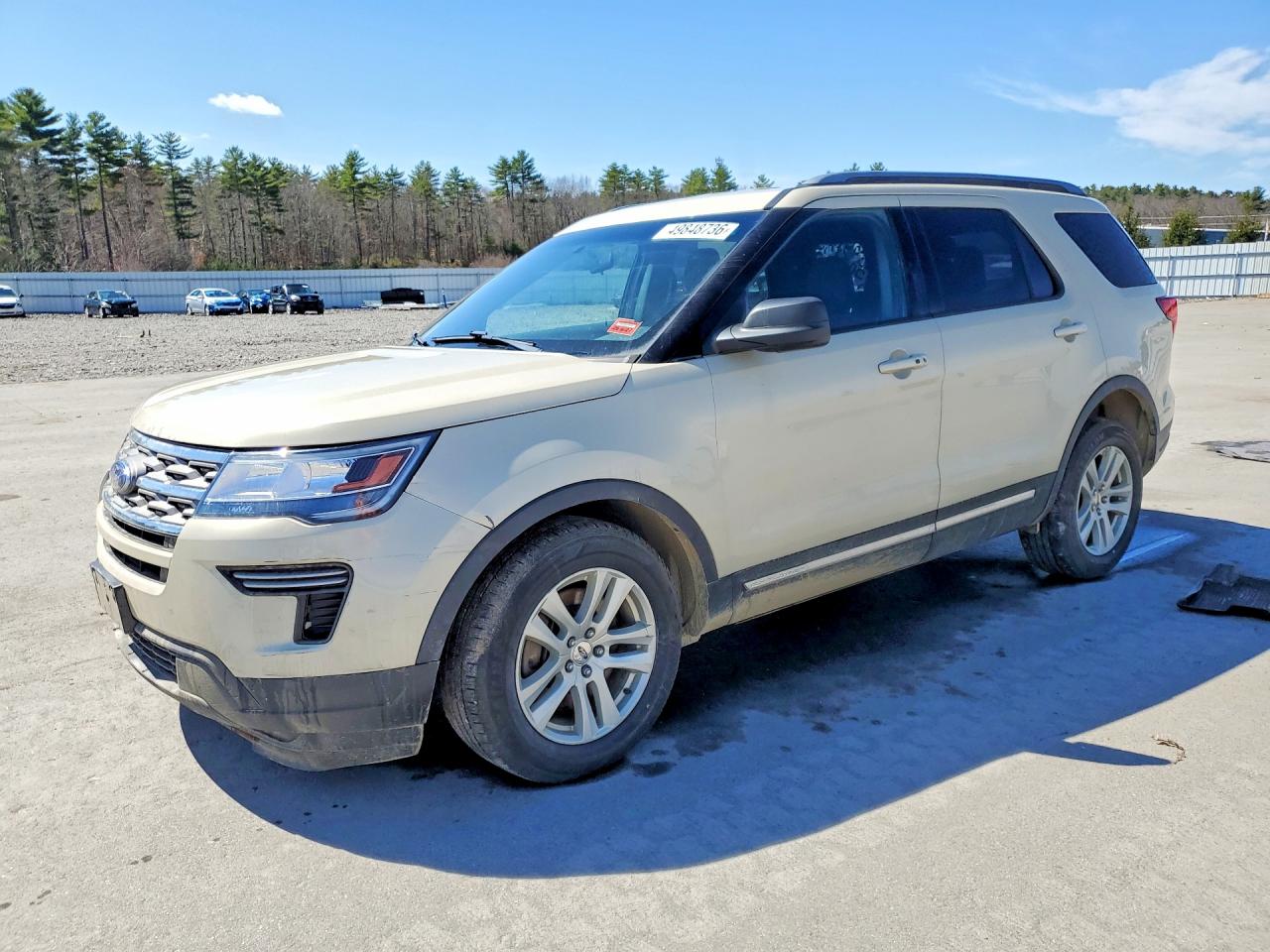 Salvage Ford Explorer Image