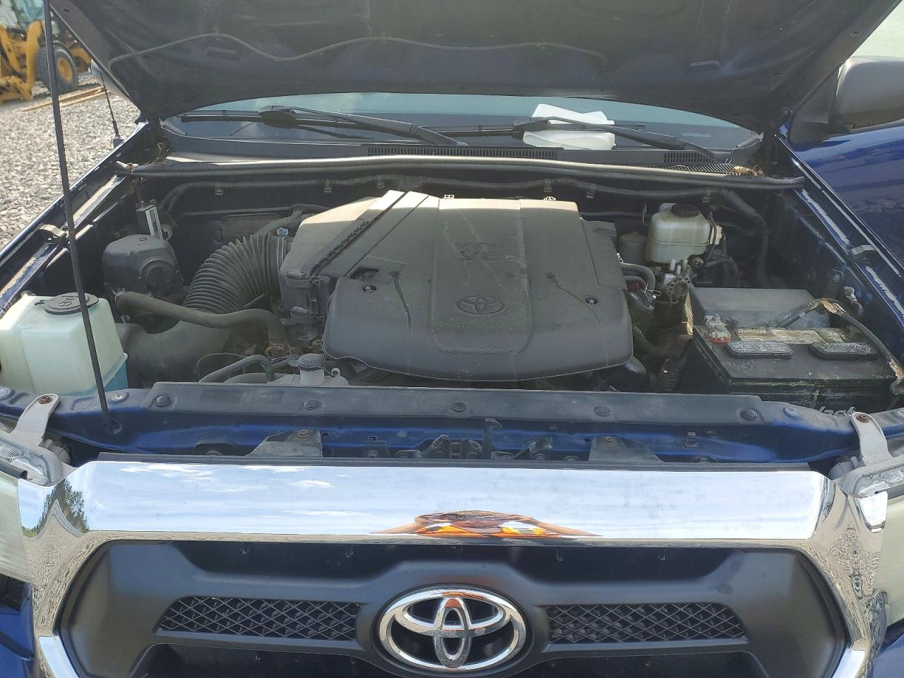 Toyota Tacoma V6