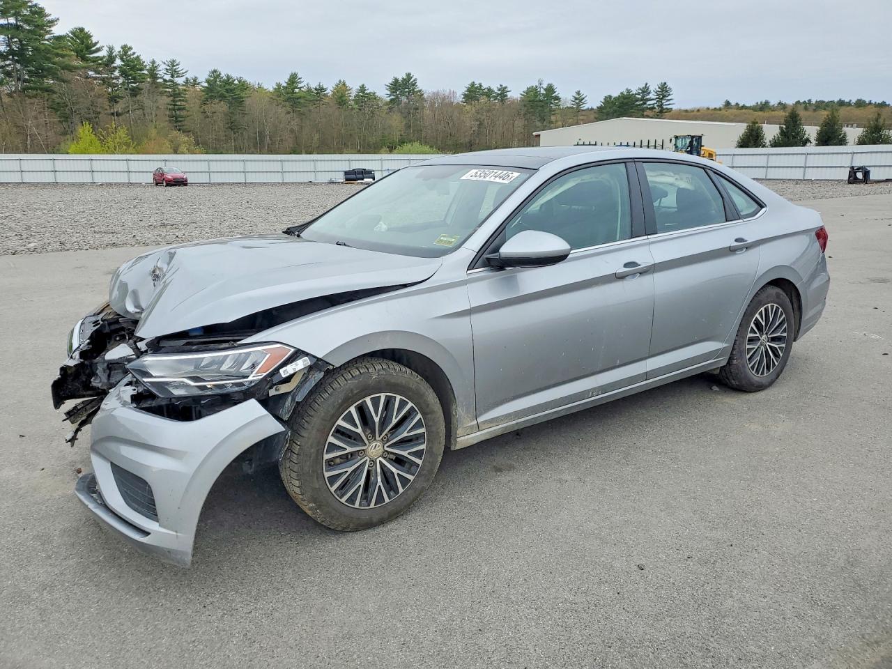 Salvage Volkswagen Jetta Image