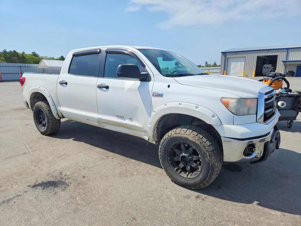 Toyota Tundra Crewmax Sr5