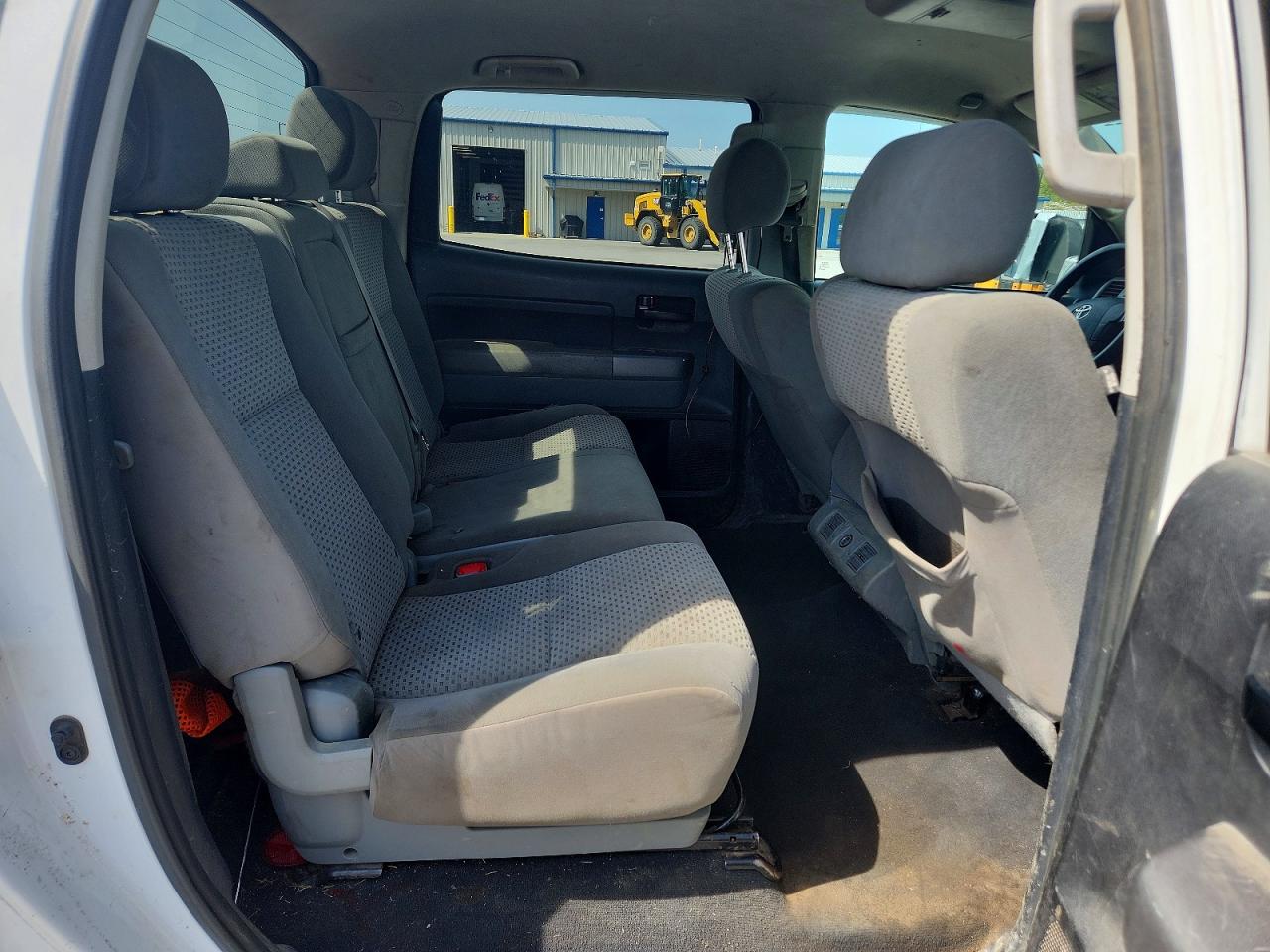 Toyota Tundra Crewmax Sr5