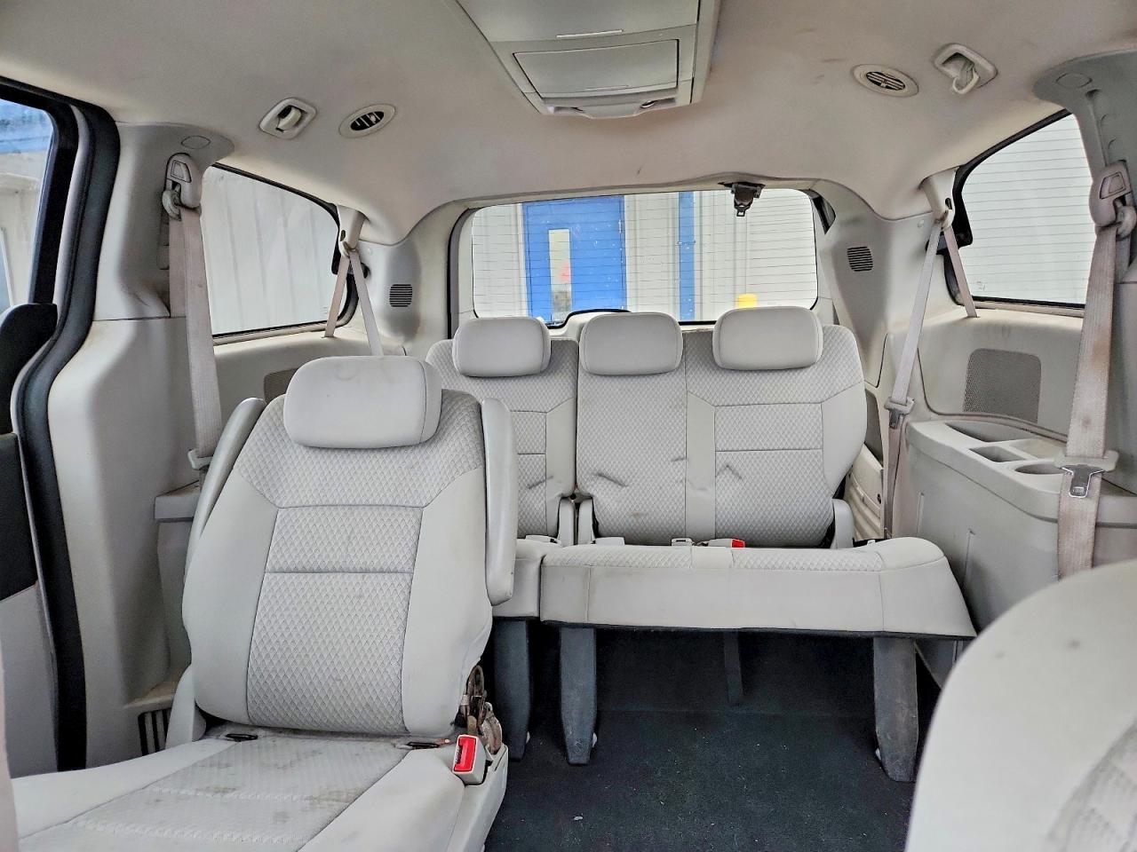 Dodge Caravan Crew
