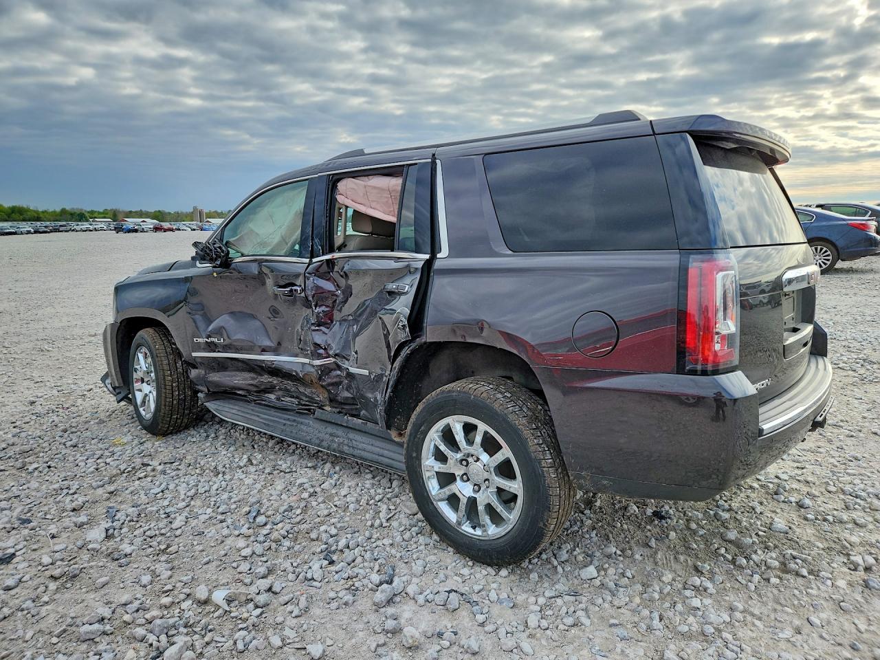 GMC Yukon Denali
