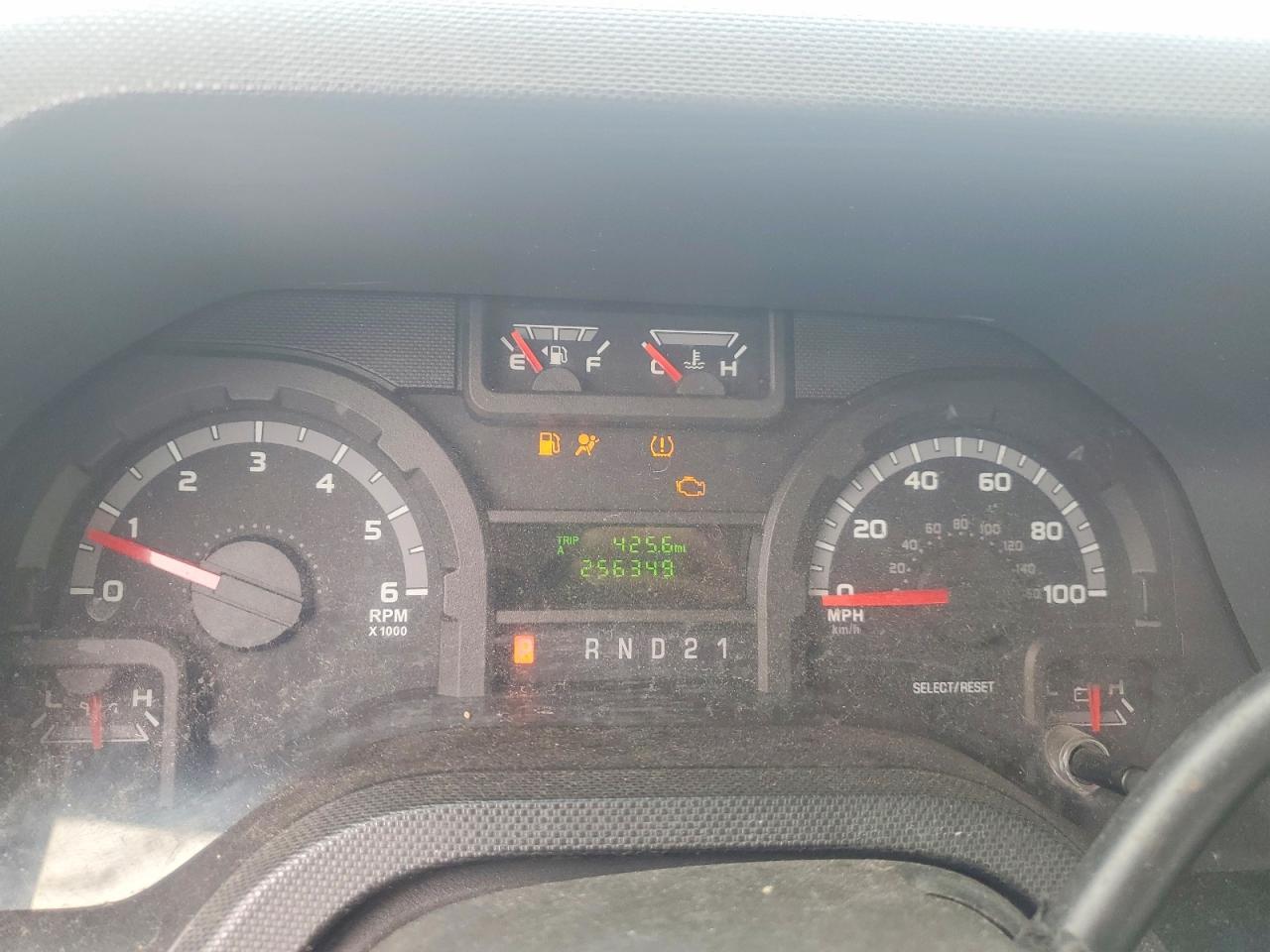 Ford Econoline E250 Van