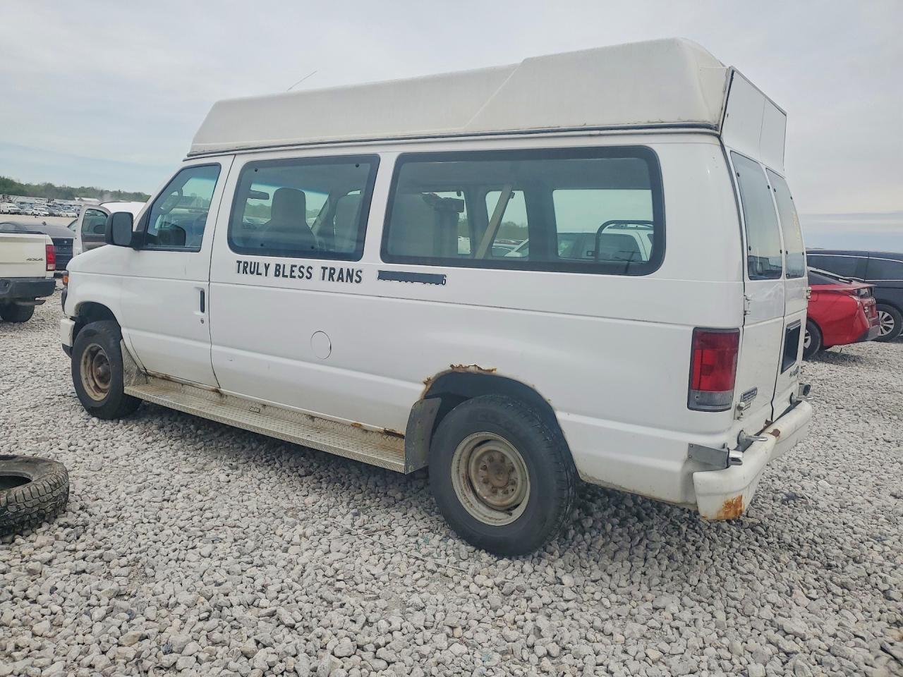 Ford Econoline E250 Van