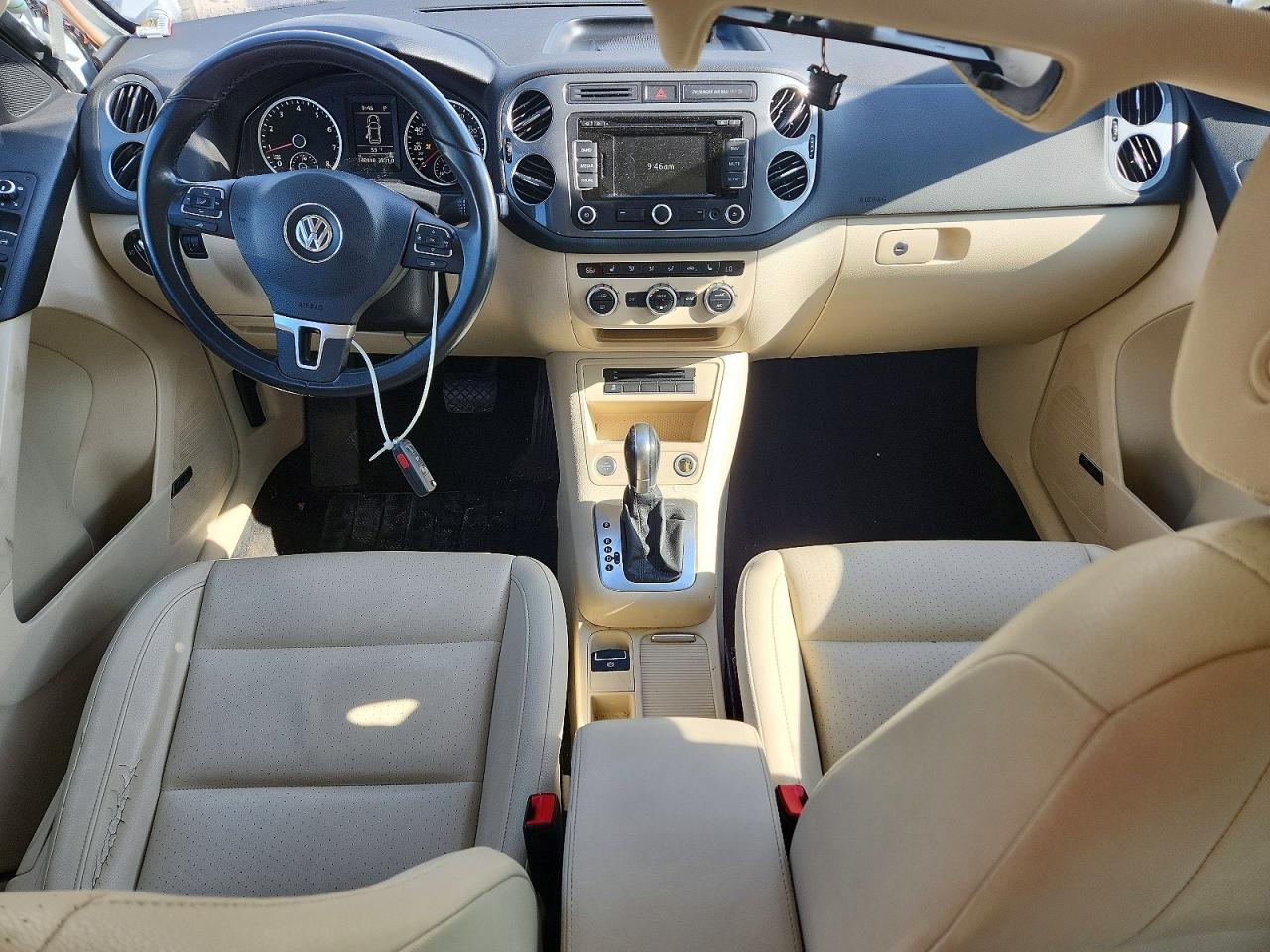 Volkswagen Tiguan S