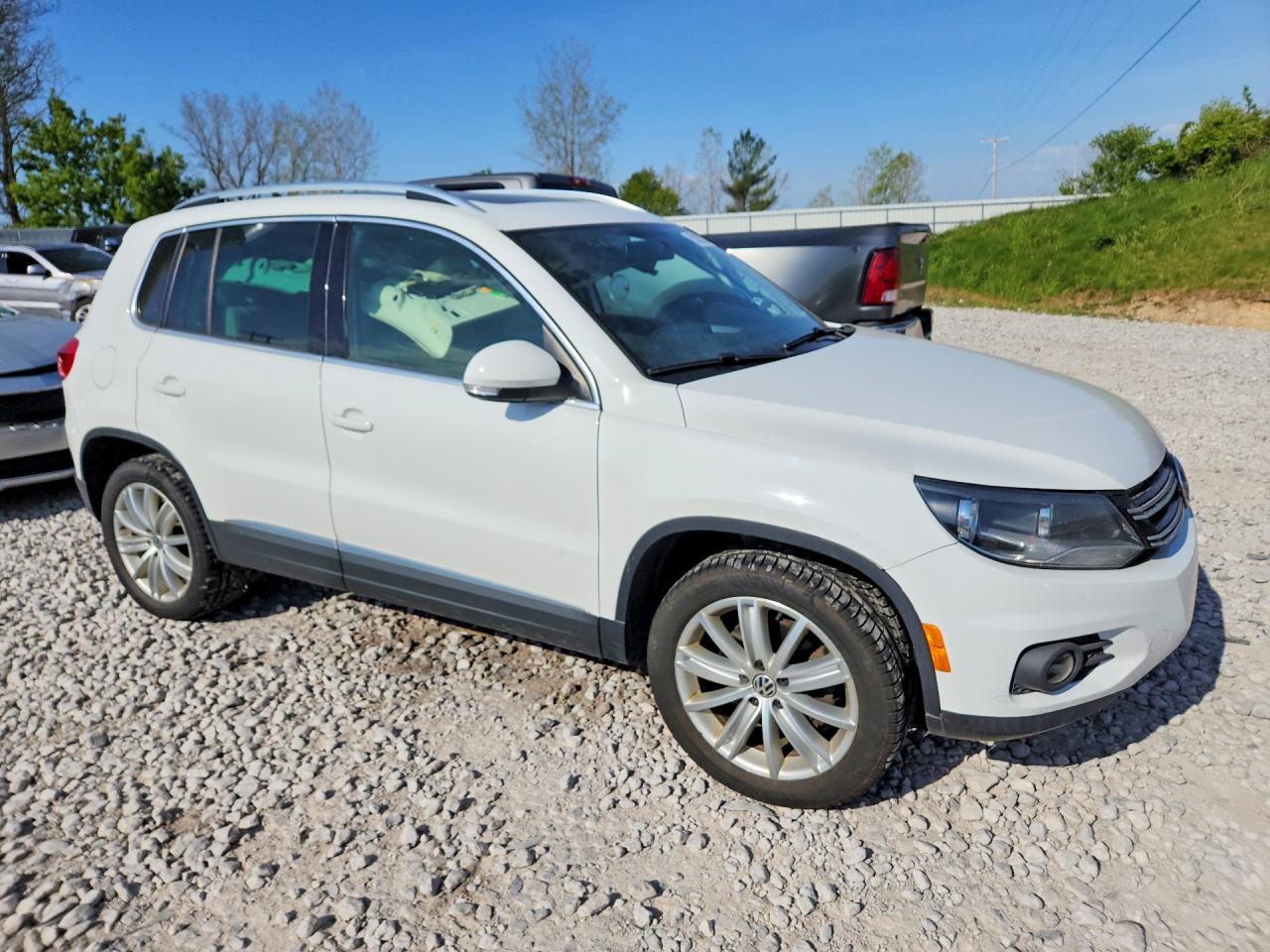 Volkswagen Tiguan S