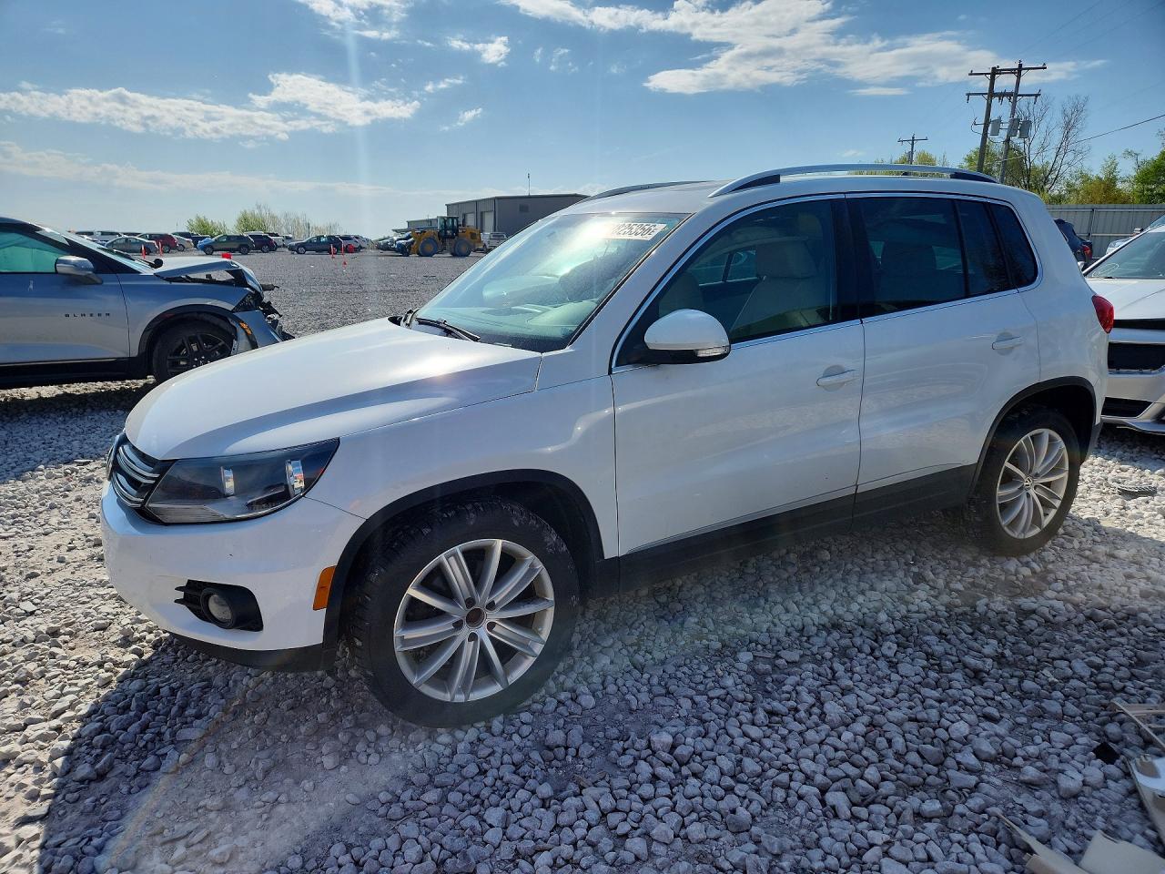 Salvage Volkswagen Tiguan Image