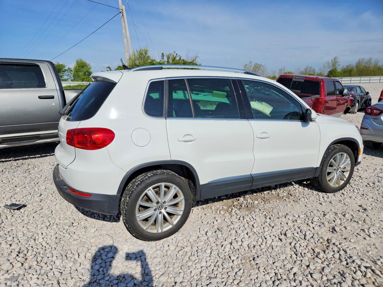 Volkswagen Tiguan S