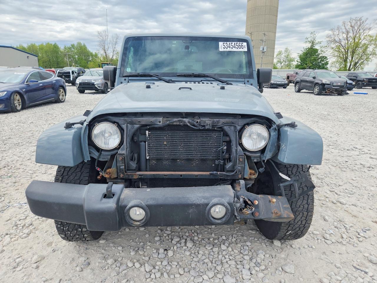 Jeep Wrangler Sahara