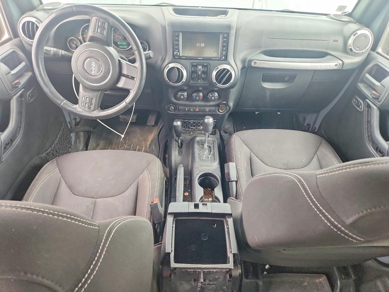 Jeep Wrangler Sahara