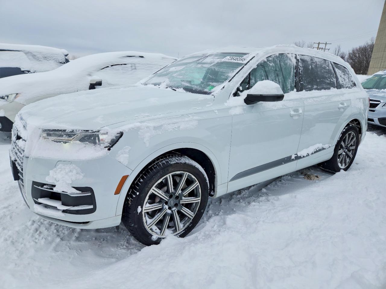 Salvage Audi Q7 Image