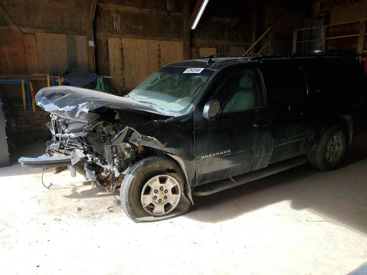 Salvage Chevrolet Suburban Image