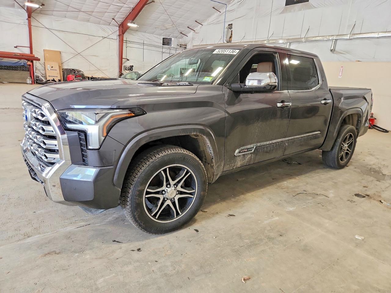 Salvage Toyota Tundra Image