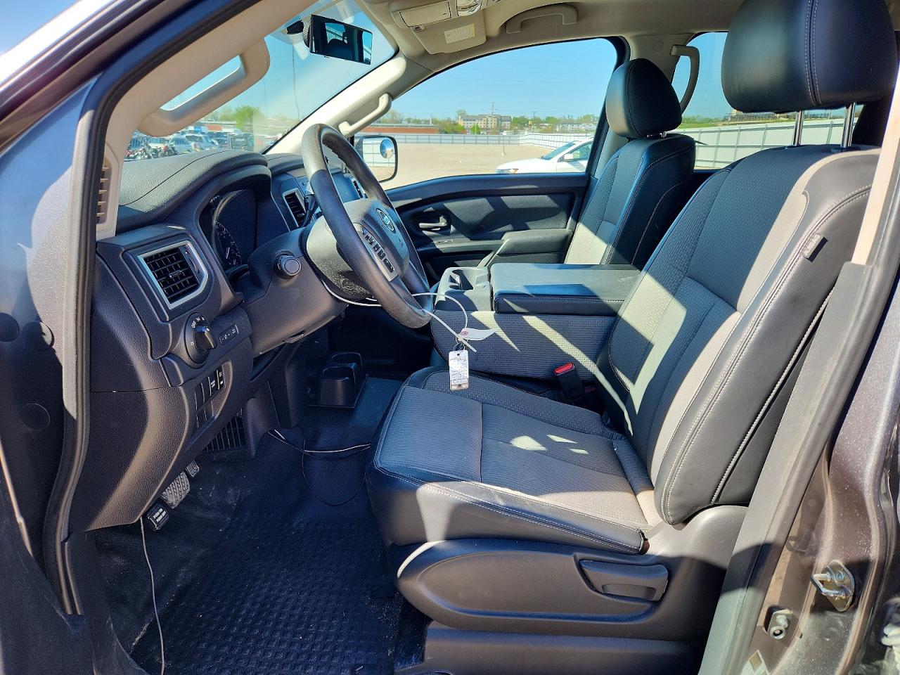 Nissan Titan S