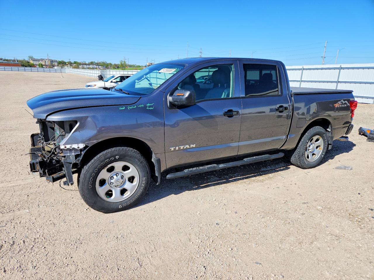 Salvage Nissan Titan Image