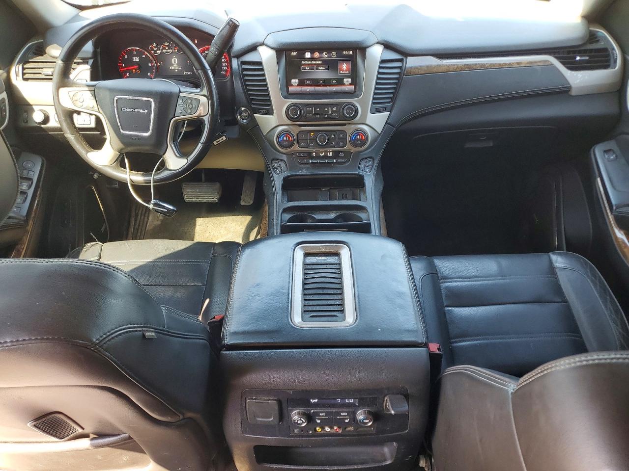 GMC Yukon Denali
