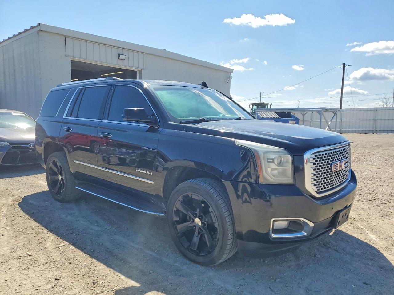 GMC Yukon Denali
